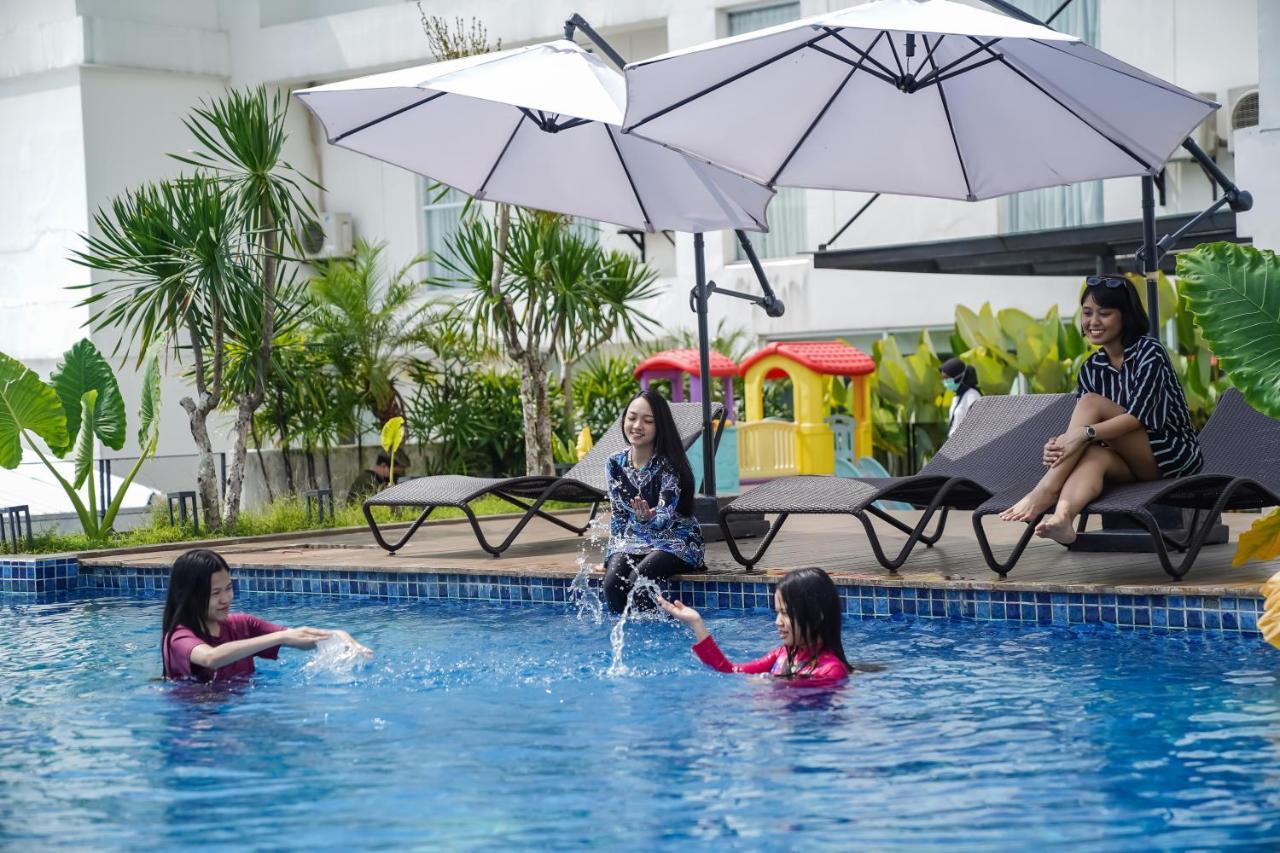 Luminor Hotel Purwokerto By Wh 외부 사진