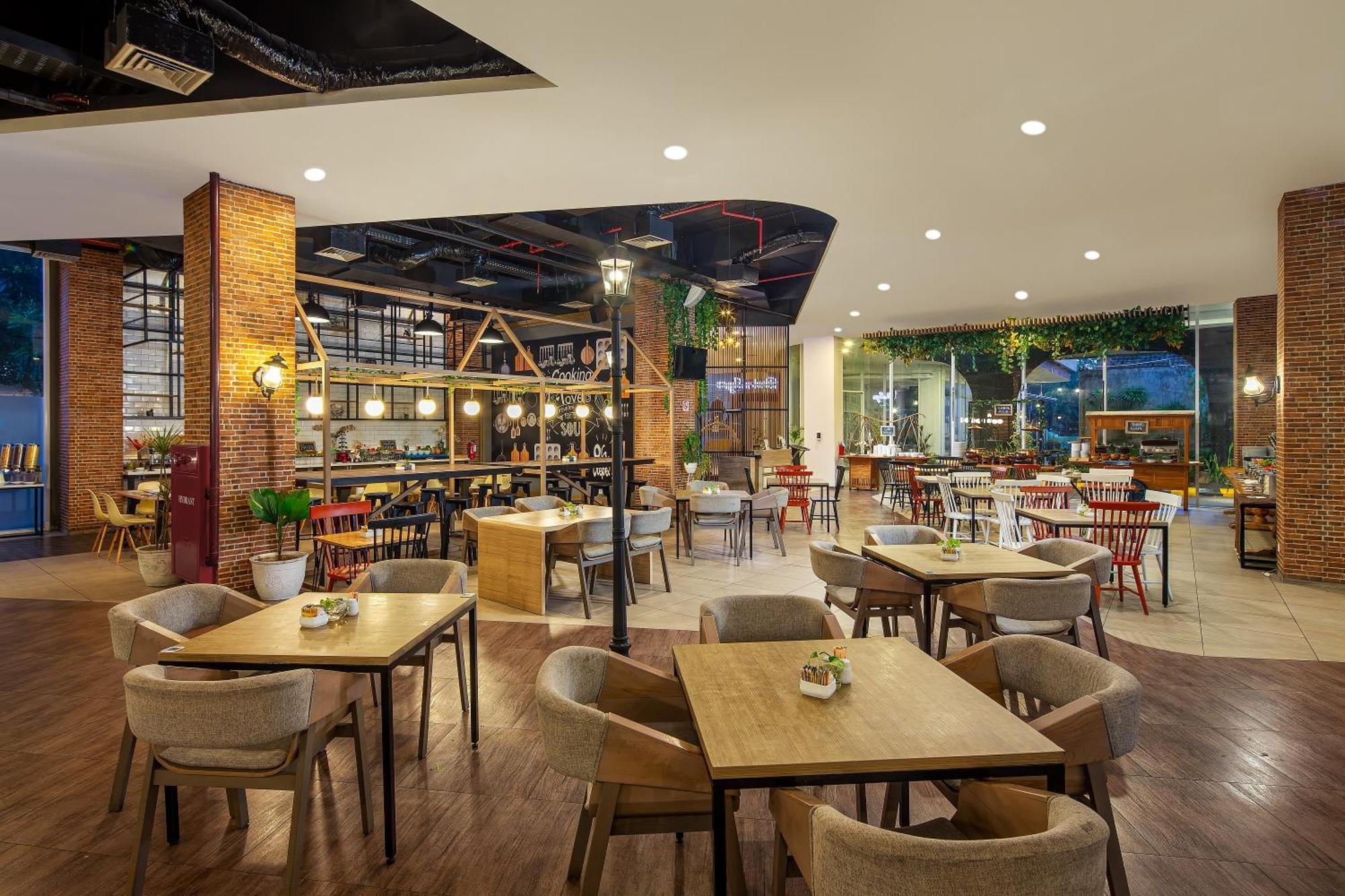 Luminor Hotel Purwokerto By Wh 외부 사진
