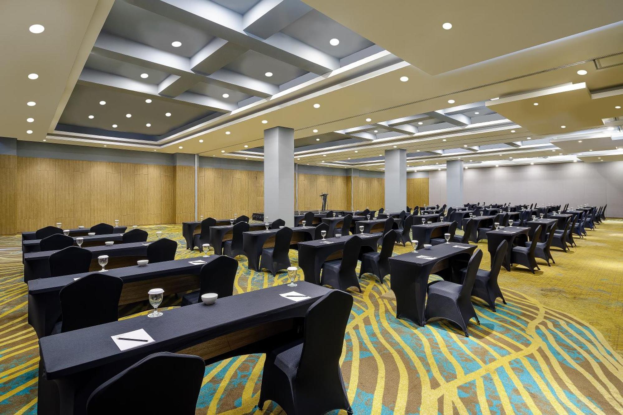 Luminor Hotel Purwokerto By Wh 외부 사진