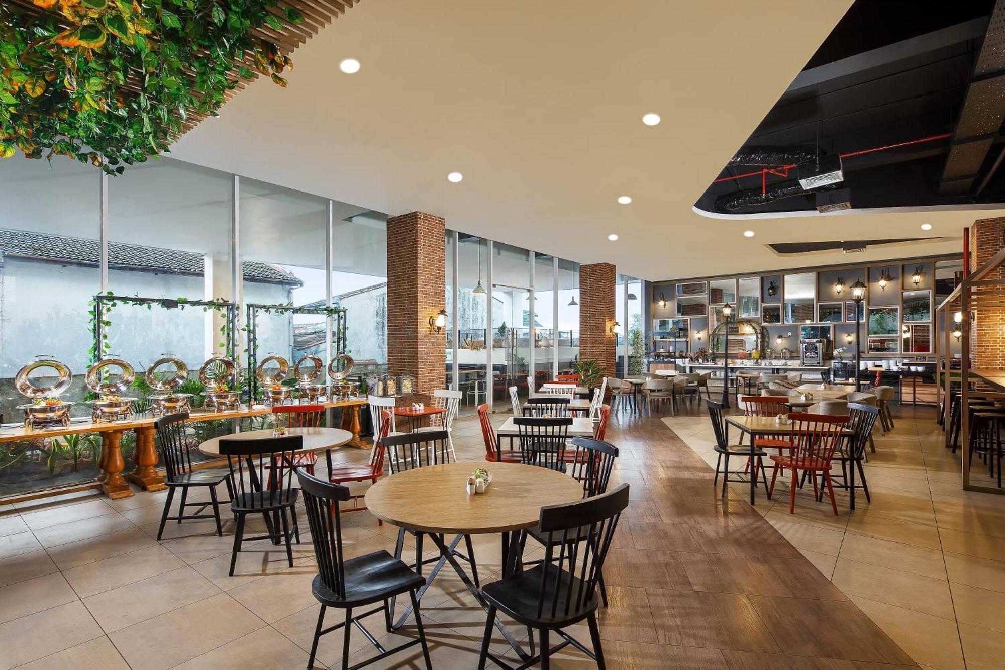 Luminor Hotel Purwokerto By Wh 외부 사진