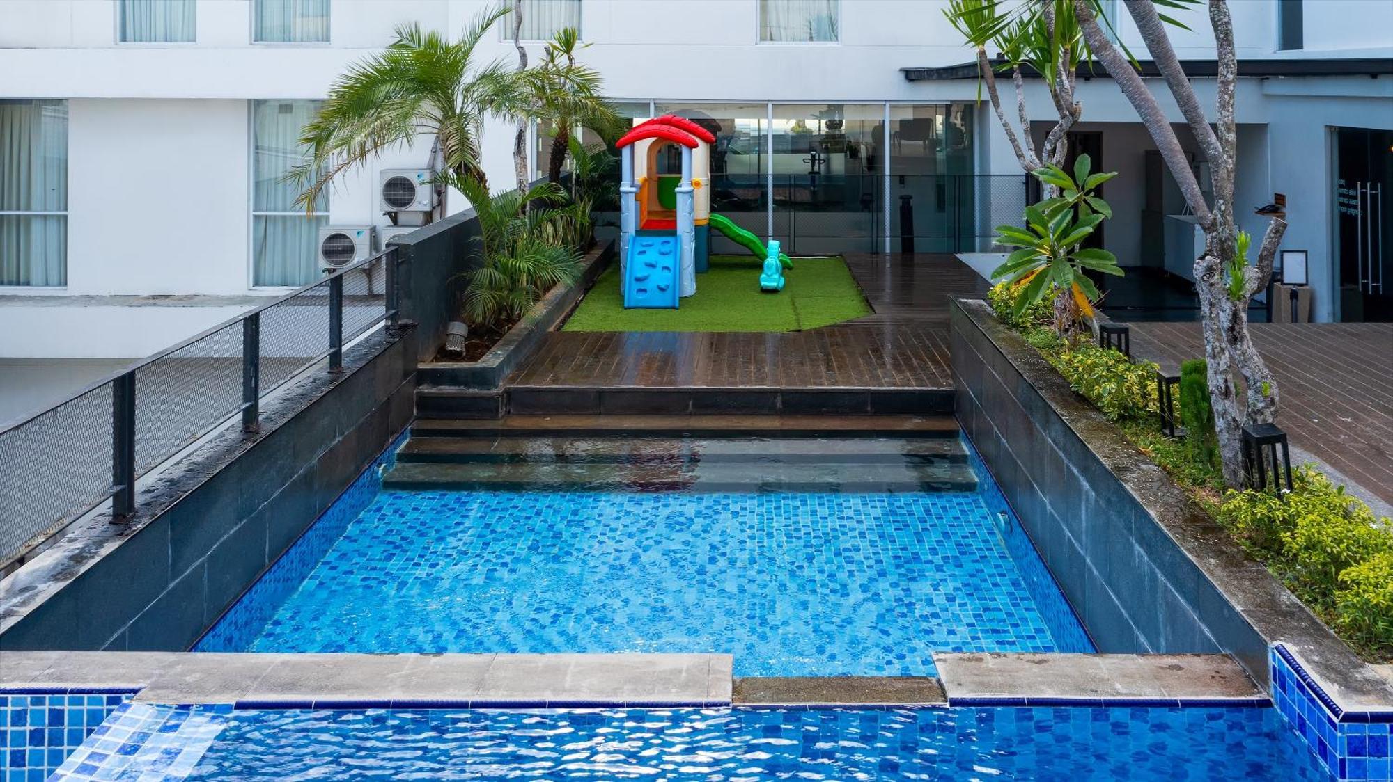 Luminor Hotel Purwokerto By Wh 외부 사진